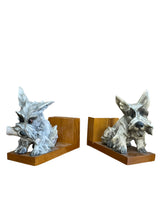 Carica l'immagine nel visualizzatore di Gallery, Coppia di cani ferma libri in ceramica, Cacciapuoti, XX secolo