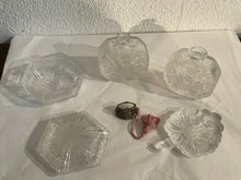 Carica l'immagine nel visualizzatore di Gallery, Tris da toiletta in cristallo in stile Art Déco