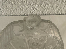 Carica l'immagine nel visualizzatore di Gallery, Tris da toiletta in cristallo in stile Art Déco