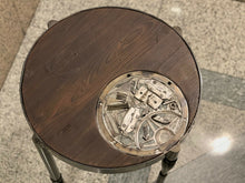 Carica l'immagine nel visualizzatore di Gallery, Tavolino da sala STEAMPUNK