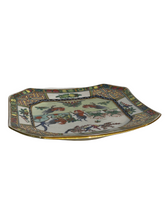 Carica l'immagine nel visualizzatore di Gallery, Piattino in ceramica decorata cinese, XX secolo, tema animali
