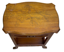 Carica l'immagine nel visualizzatore di Gallery, Mobiletto da lavoro Liberty, anni ’20-’30