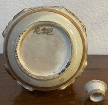 Carica l'immagine nel visualizzatore di Gallery, Bottiglia di ceramica Giapponese, XX secolo