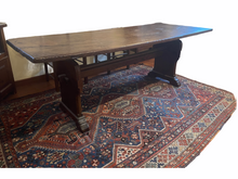 Carica l'immagine nel visualizzatore di Gallery, Tavolo fratino antico, in noce, epoca fine 1700 - inizio 1800