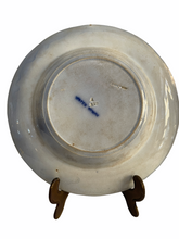 Carica l'immagine nel visualizzatore di Gallery, Set di due piatti vittoriani, porcellana Wedgwood, Water Nymph, 1800