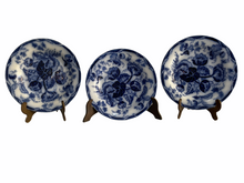 Carica l'immagine nel visualizzatore di Gallery, Set di tre piatti vittoriani, porcellana Wedgwood, Water Nymph, 1800