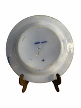 Carica l'immagine nel visualizzatore di Gallery, Set di tre piatti vittoriani, porcellana Wedgwood, Water Nymph, 1800