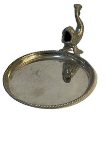 Sottobottiglia in silver plate, XX secolo, con elegante manico stilizzato
