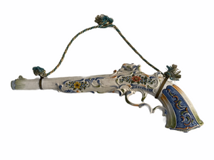 Ceramica artistica, a sembianza di pistola antica, epoca XX secolo
